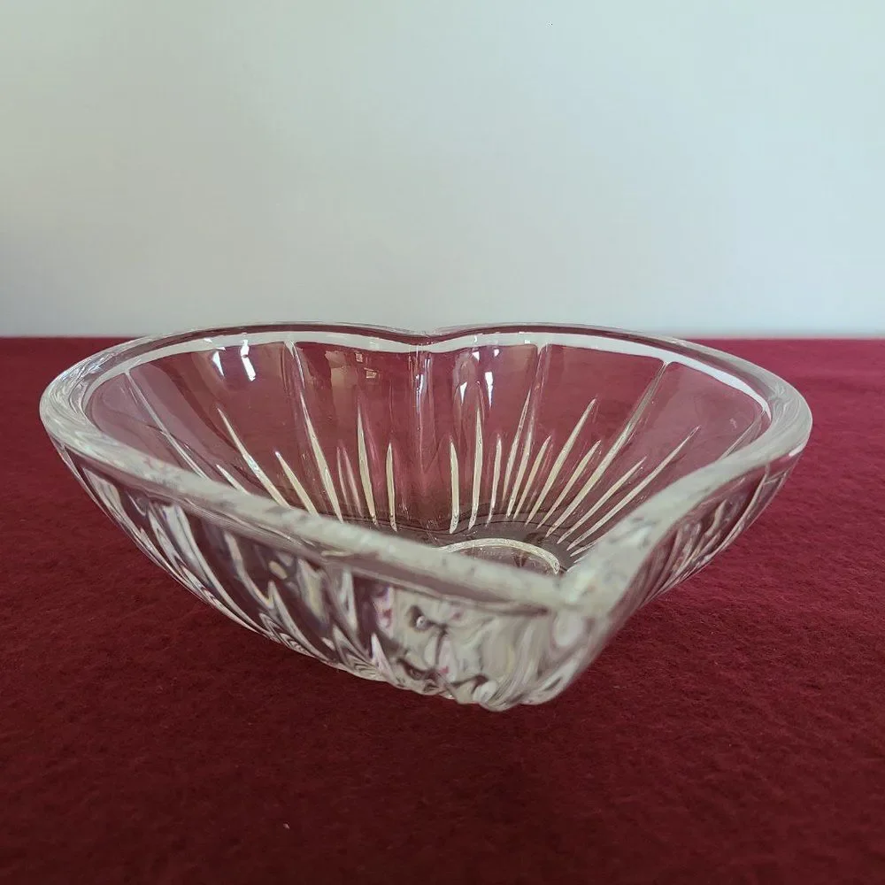 Mikasa Icicles Heart Dish Glass Lead Crystal Item SN047/512 Germany IOB